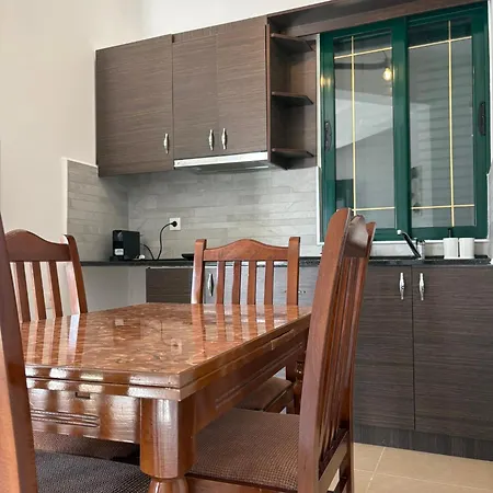 Elia Homestay *